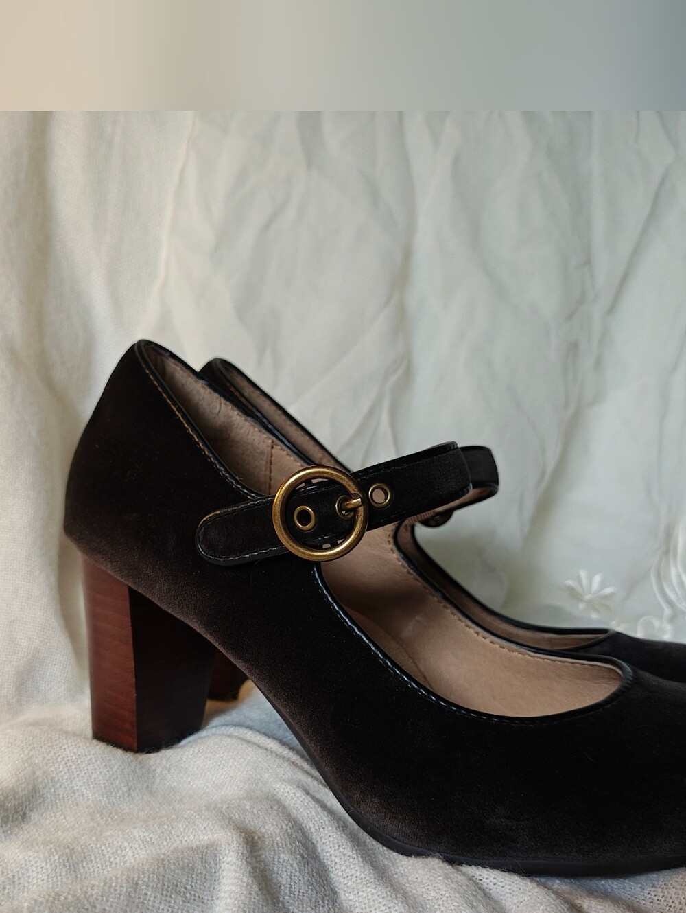 Sofft Green Mary Jane Block Heel Pumps - Picture 4 of 6